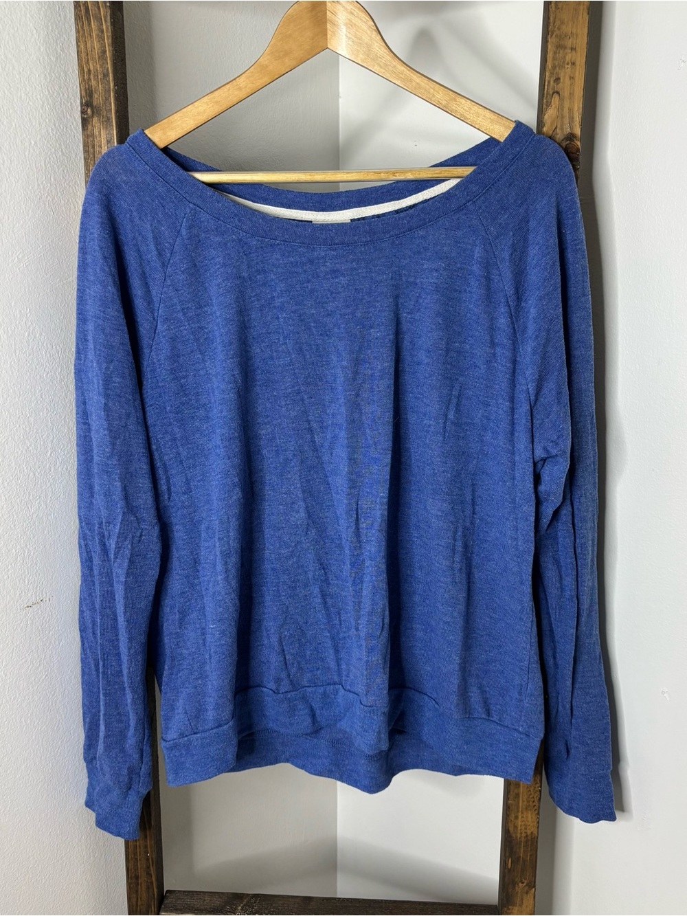 Mossimo Blue Lightweight T Shirt Size XL